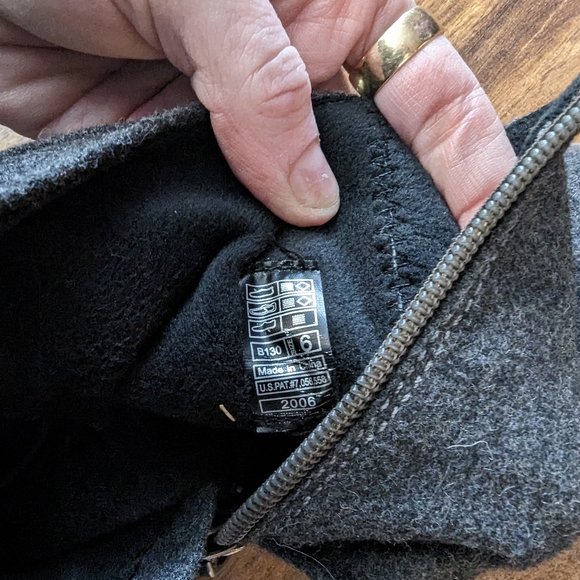 Blowfish wool ankle booties size 6 women's - Picture 6 of 7